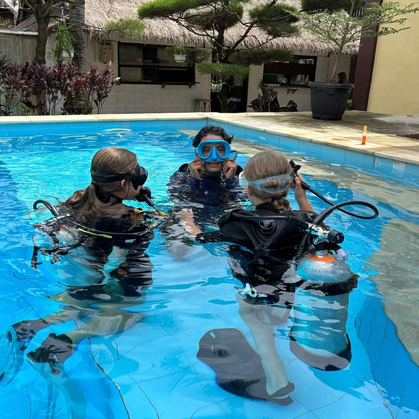First skills in the pool at the dive centre